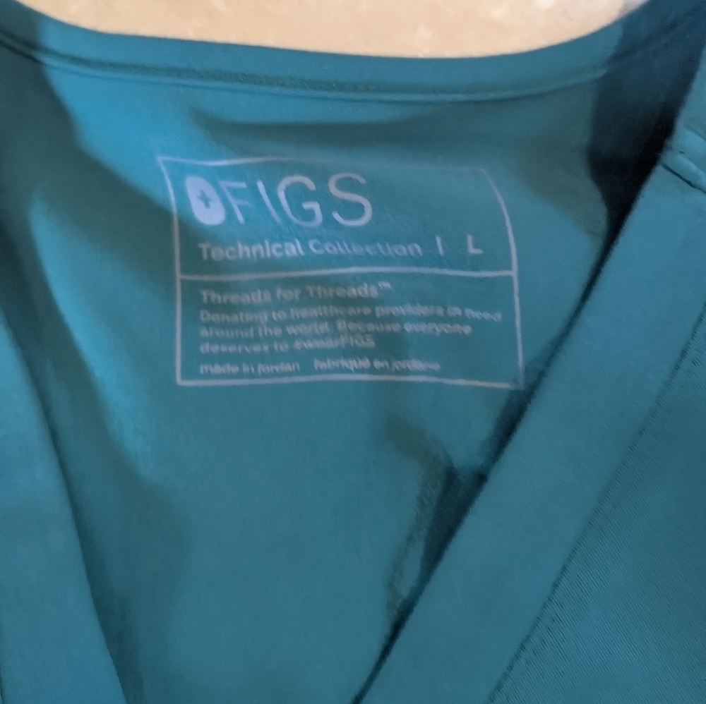 Figs Hunter Green Like New Size Large With Jogger Pants Scrub Set - Picture 4 of 5